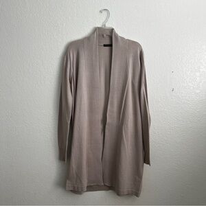 Chic Women's Beige Cardigan